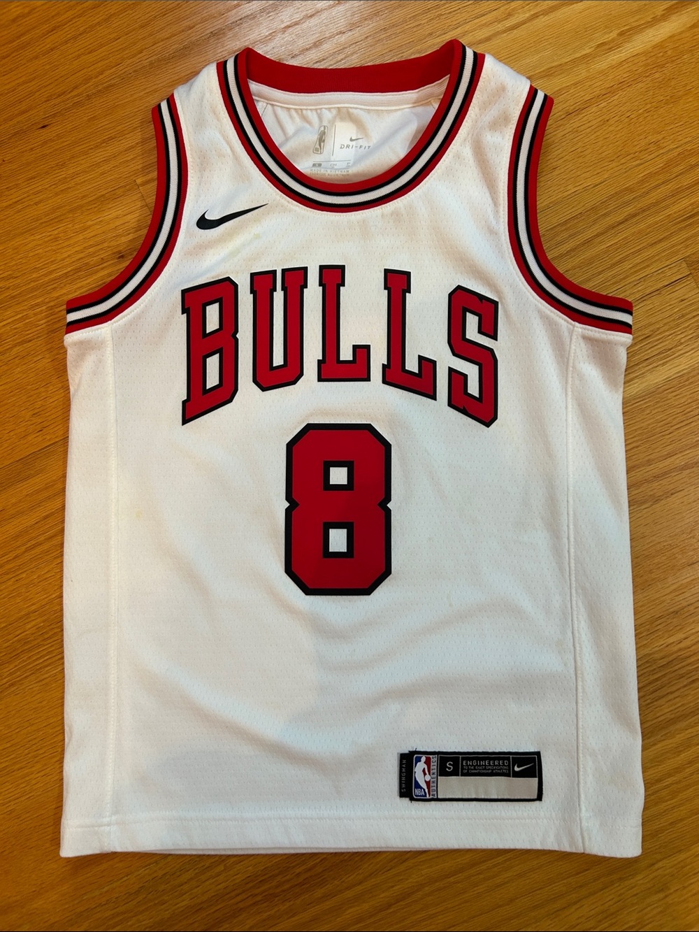 Nike White & Red Chicago Bulls #8 Basketball Jersey